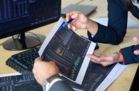 ИИС или брокерский счет: отличия, плюсы и минусы